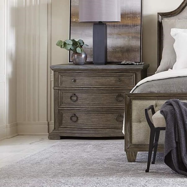 Bernhardt Canyon Ridge 397230 Transitional 3Drawer Bachelor's Chest